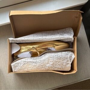 Steve Madden Mary Jane Gold Flats
